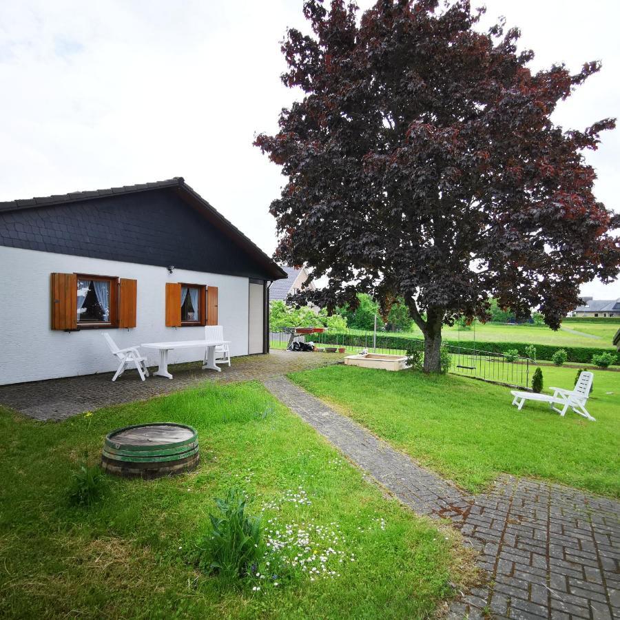 Bb19 Eifel-Ferienhaus Am Moseltal Mit Saunahaus Beuren  외부 사진